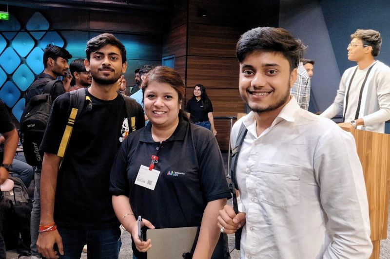 🚀  𝐆𝐎𝐎𝐆𝐋𝐄 𝐀𝐈 𝐔𝐍𝐋𝐄𝐀𝐒𝐇𝐄𝐃 – 𝐁𝐔𝐈𝐋𝐃 𝐖𝐈𝐓𝐇 𝐀𝐈: 𝐃𝐄𝐋𝐇𝐈 𝐚𝐭 Google  𝐎𝐟𝐟𝐢𝐜𝐞, #𝐆𝐮𝐫𝐮𝐠𝐫𝐚𝐦!🤖✨ | Abhishek Raj