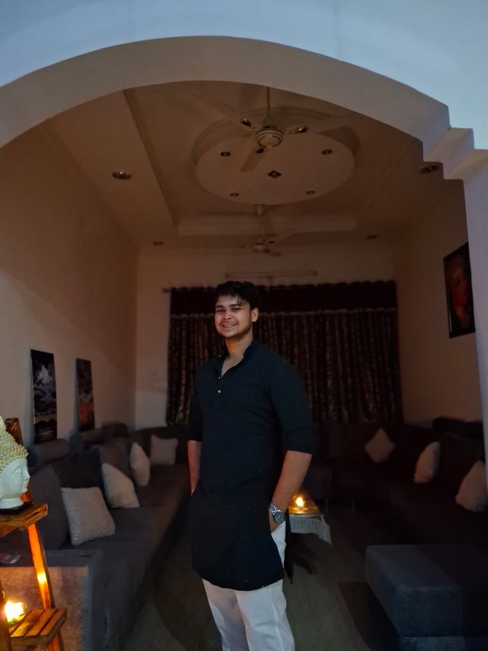 OM MAHAJAN