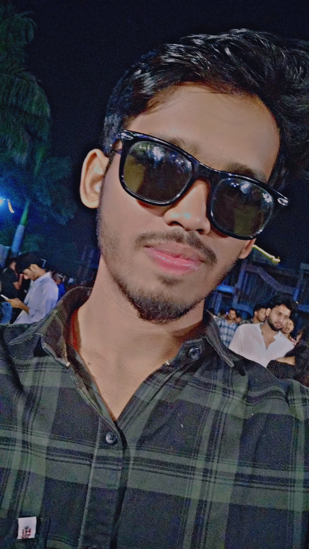Karan khoushi