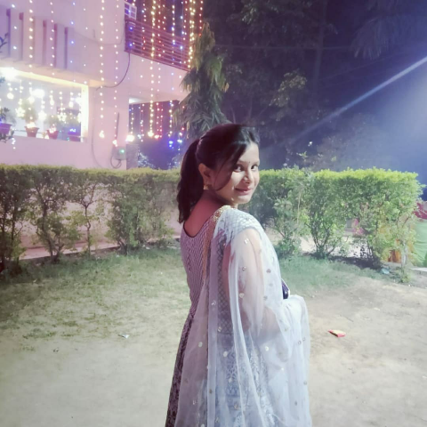 ishita saxena