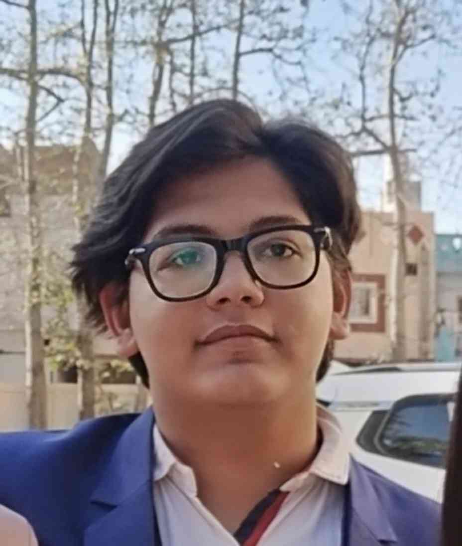 Ishan khandelwal 
