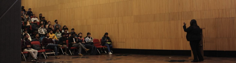 Shivangi Pande Profile Banner