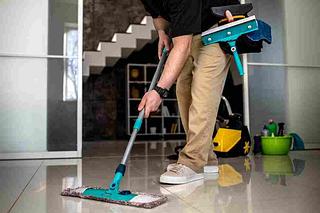 How Professional Turnover Cleaning Helps Prepare a Rental for New Tenants